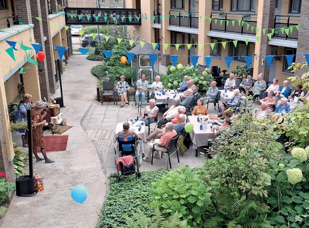 Het appartementencomplex “De Werf” in Dronten viert 30-jarig bestaan